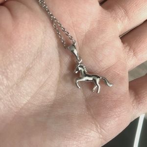 925 Silver necklace-Horse- excellent condition like new